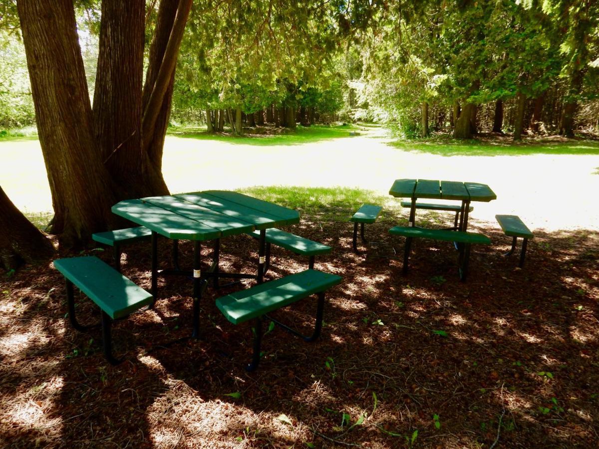 Garden Grove Retreat & Lodging Near Pictured Rocks, Fayette, Trails Eksteriør bilde