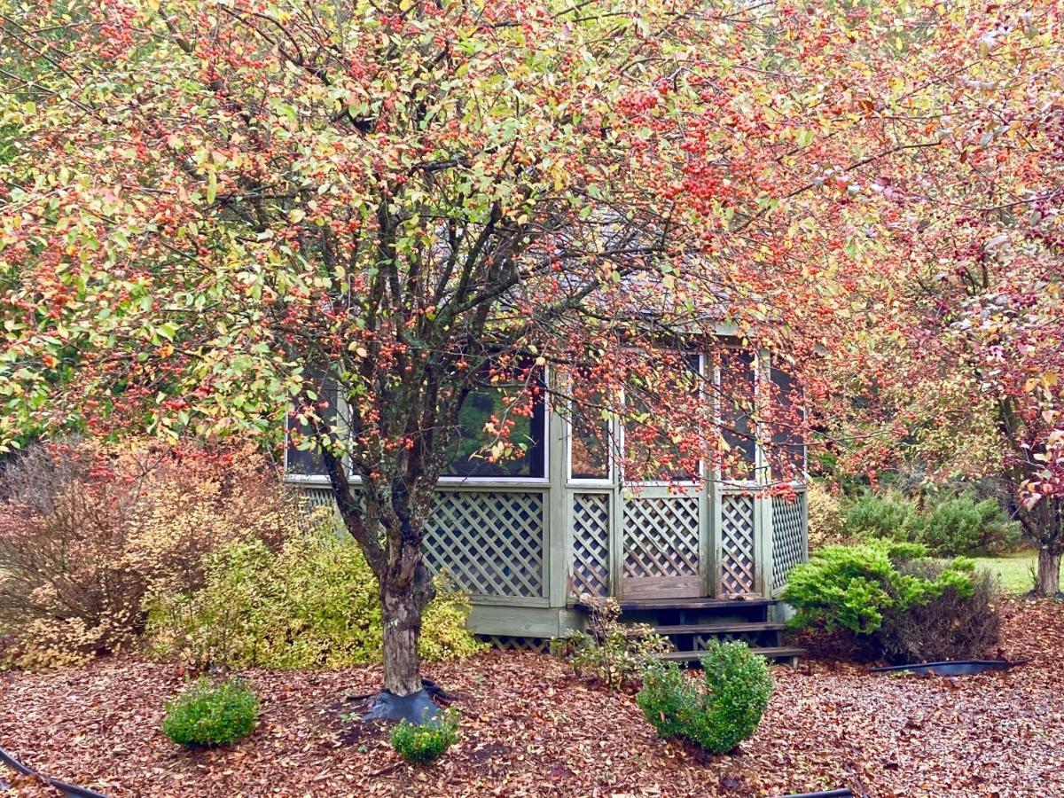 Garden Grove Retreat & Lodging Near Pictured Rocks, Fayette, Trails Eksteriør bilde