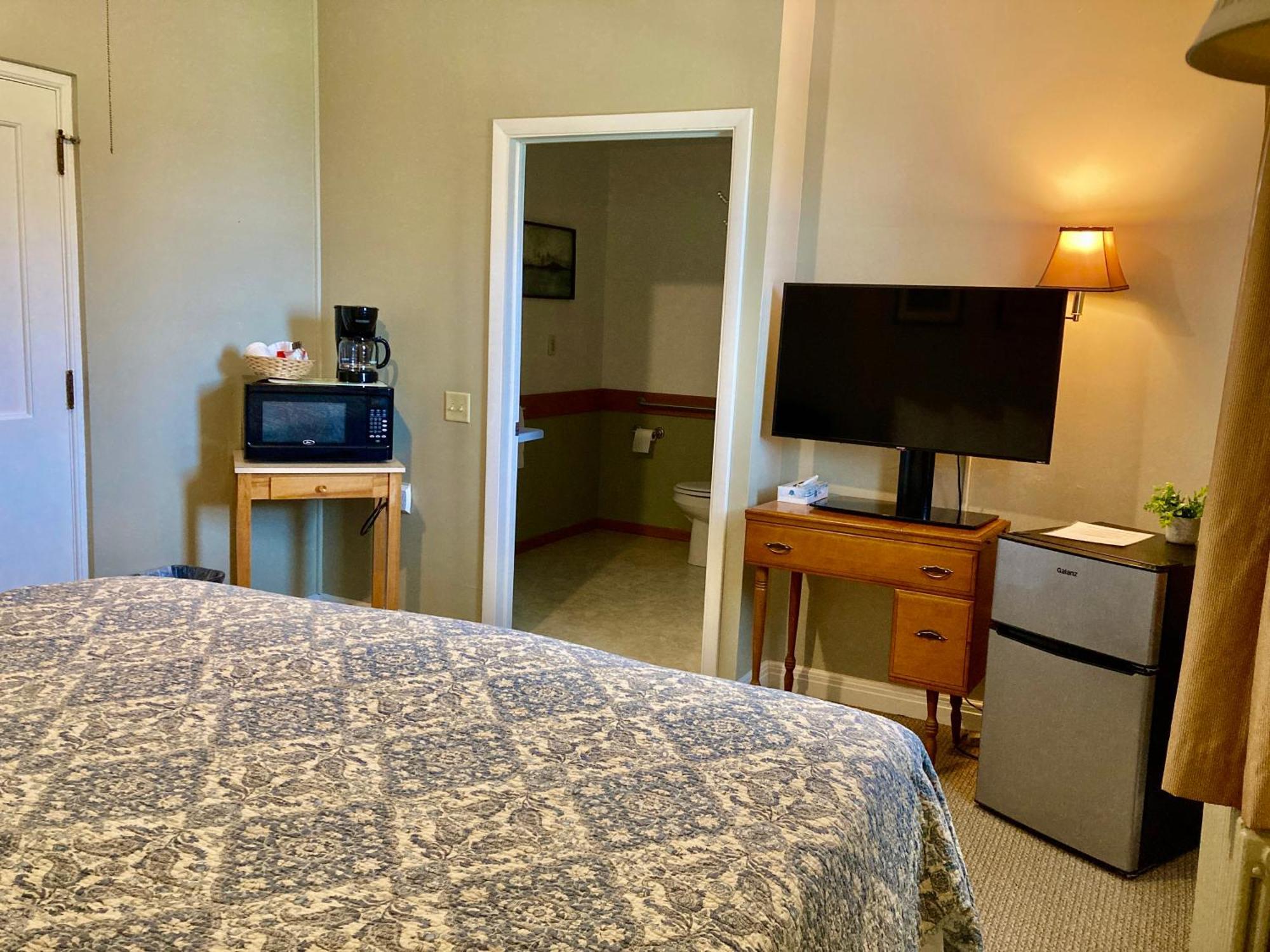 Garden Grove Retreat & Lodging Near Pictured Rocks, Fayette, Trails Eksteriør bilde